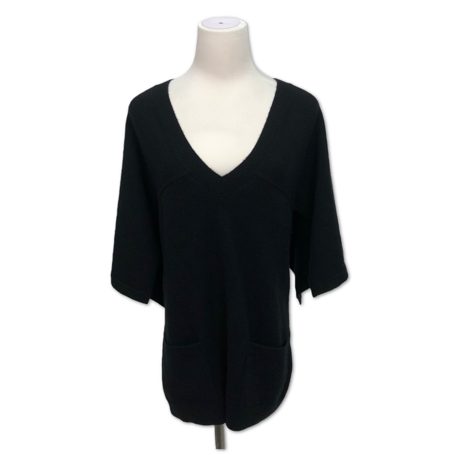 Chanel Black V-Neck Short-Sleeve Knit Sweater size 36 C13995319156