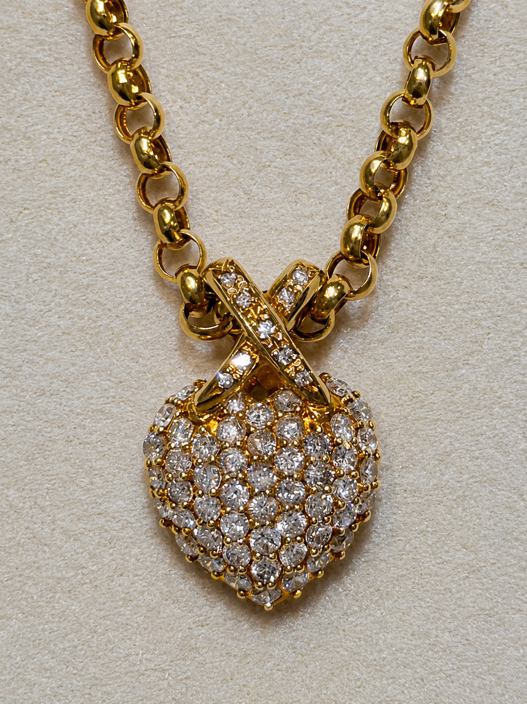 40cm Necklace in K18 - Diamond 1.40 pave heart pendant 4496 JJC1362