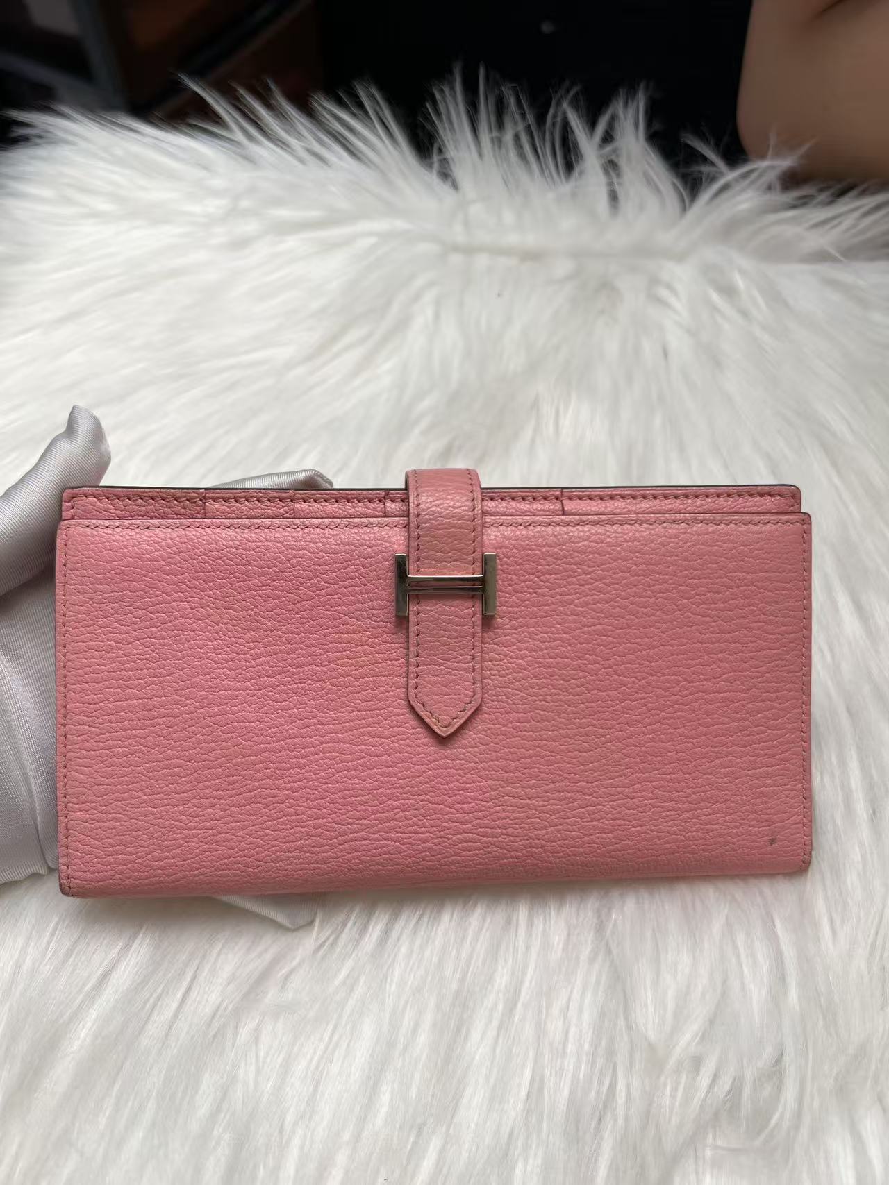 Hermès bearn3Q Premium Leather Bifold Wallet - Sakura Pink