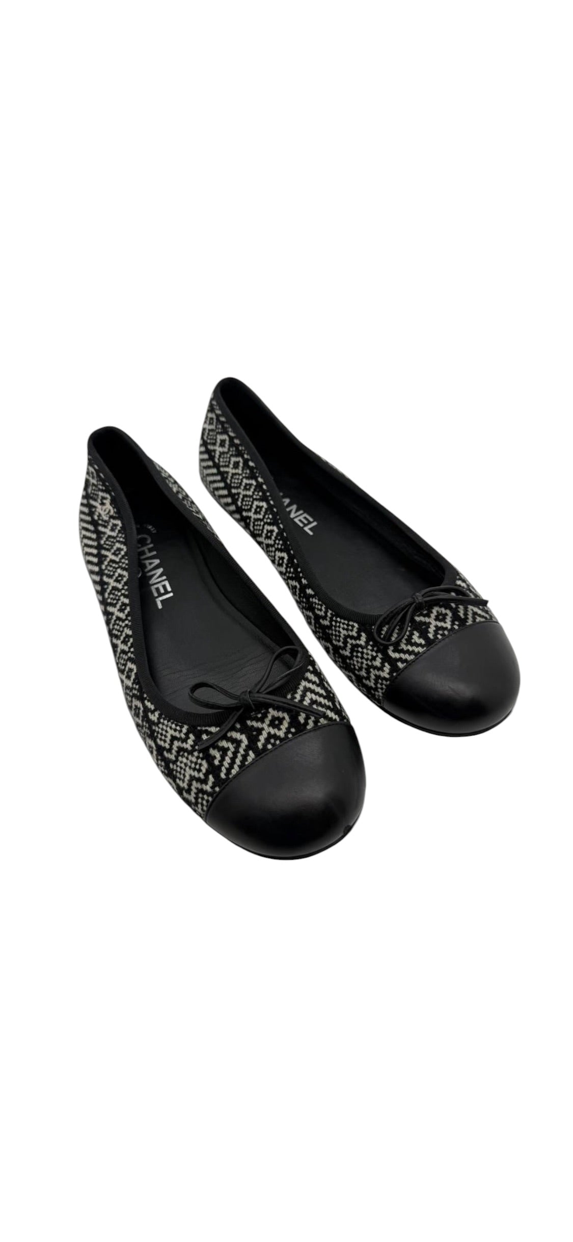 Chanel Ballerina Flats Black/White Sz37.5 DLT8078