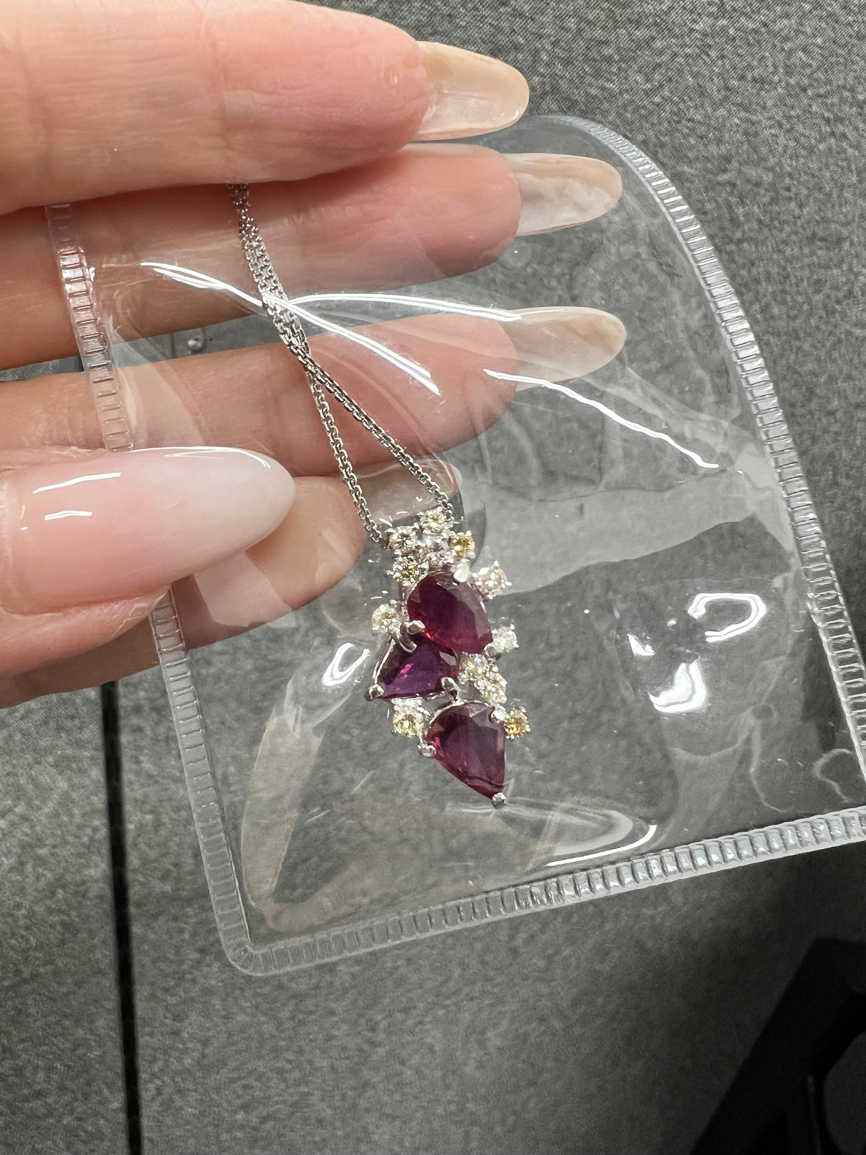 Luxury Promise K18WG Ruby NECKLACE AE5522