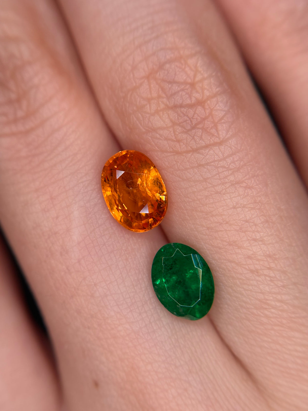 3.32ct Mismatch Fanta Spessartine & Tsavorite THAIC1389