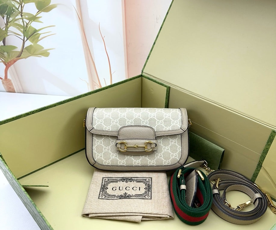 Gucci Beige GG Supreme Horsebit 1955 Shoulder Bag 20556773