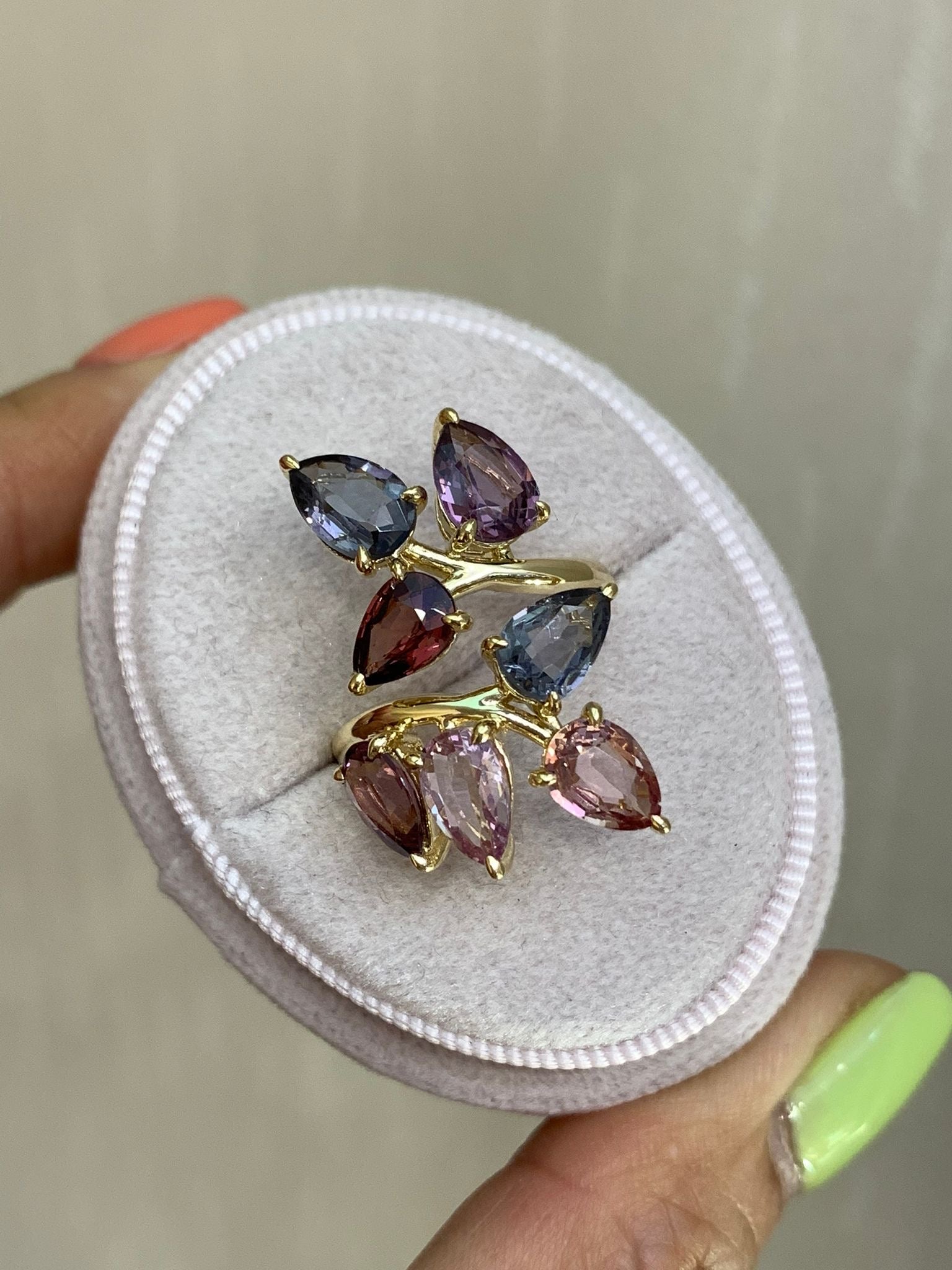 GRAPEVINE RING YG AVCHK425