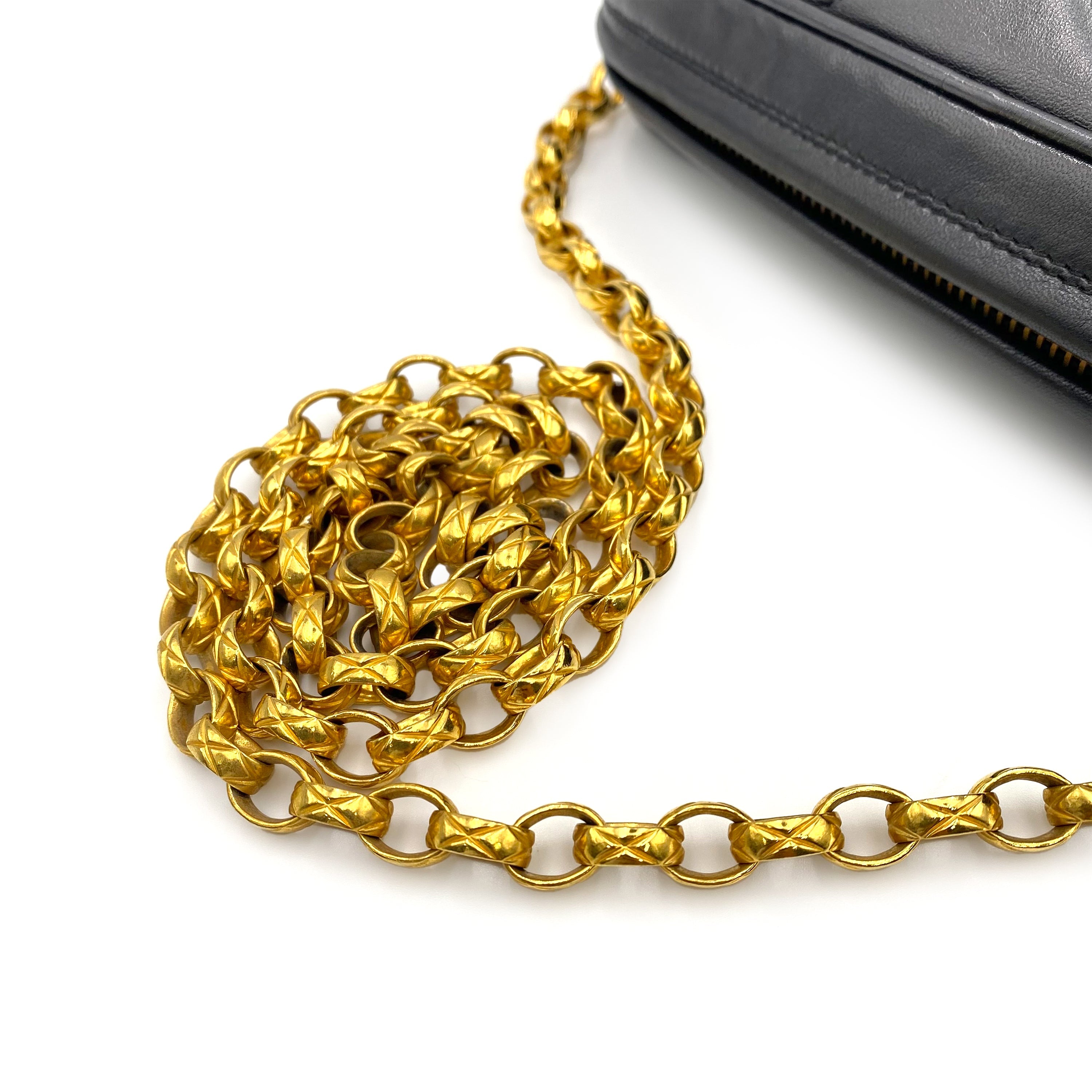 CHANEL VINTAGE CHEVRON FRINGE BIJOU CHAIN SHOULDER BAG BLACK LAMB SKIN 90234737