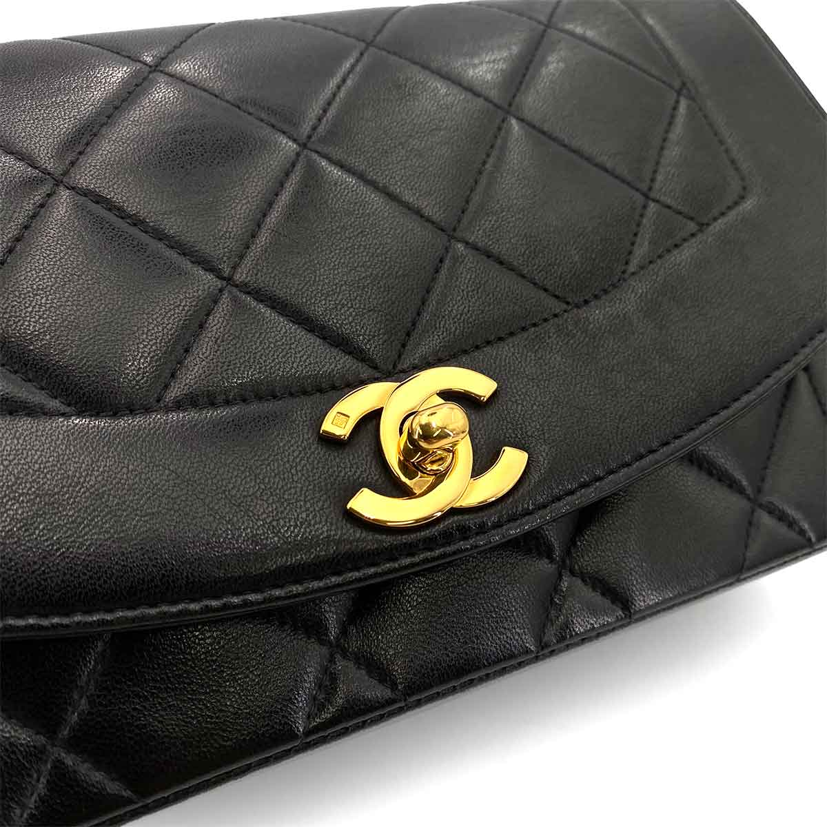 CHANEL VINTAGE DIANA SMALL CHAIN SHOULDER BAG BLACK LAMB SKIN 90241781