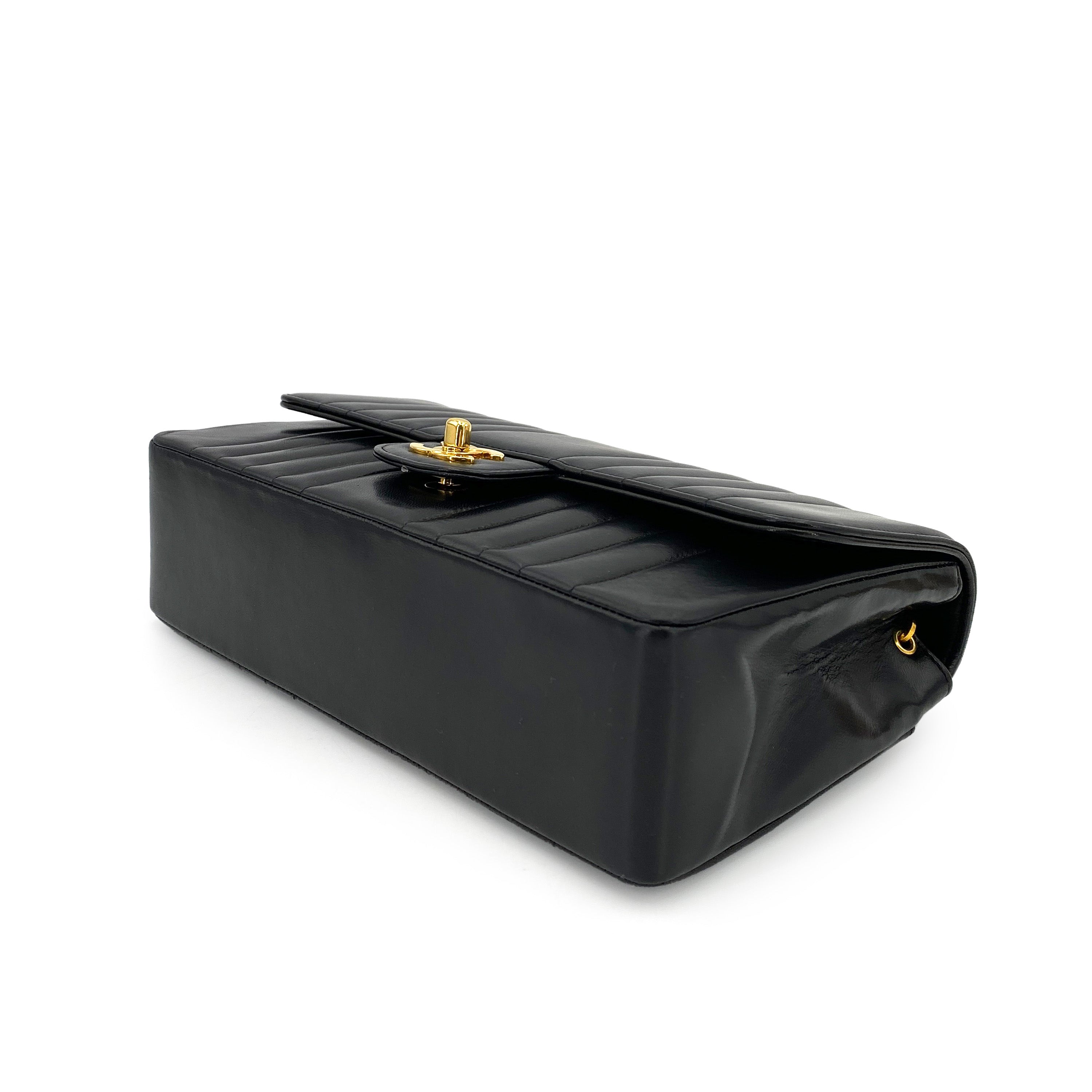 CHANEL VINTAGE MADEMOISELLE MEDIUM CHAIN SHOULDER BAG BLACK LAMB SKIN 90245052