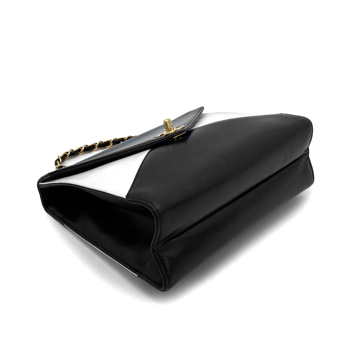 CHANEL VINTAGE CHAIN HAND BAG BLACK WHITE LAMB SKIN 90259891