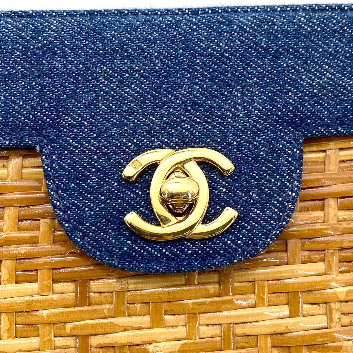 CHANEL VINTAGE CHAIN SHOULDER BAG BLUE BROWN DENIM STRAW 90260167