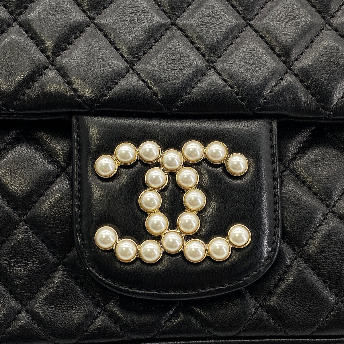 CHANEL VINTAGE WESTMINSTER CHAIN SHOULDER BAG FAKE PEARL BLACK LAMB SKIN 90260476