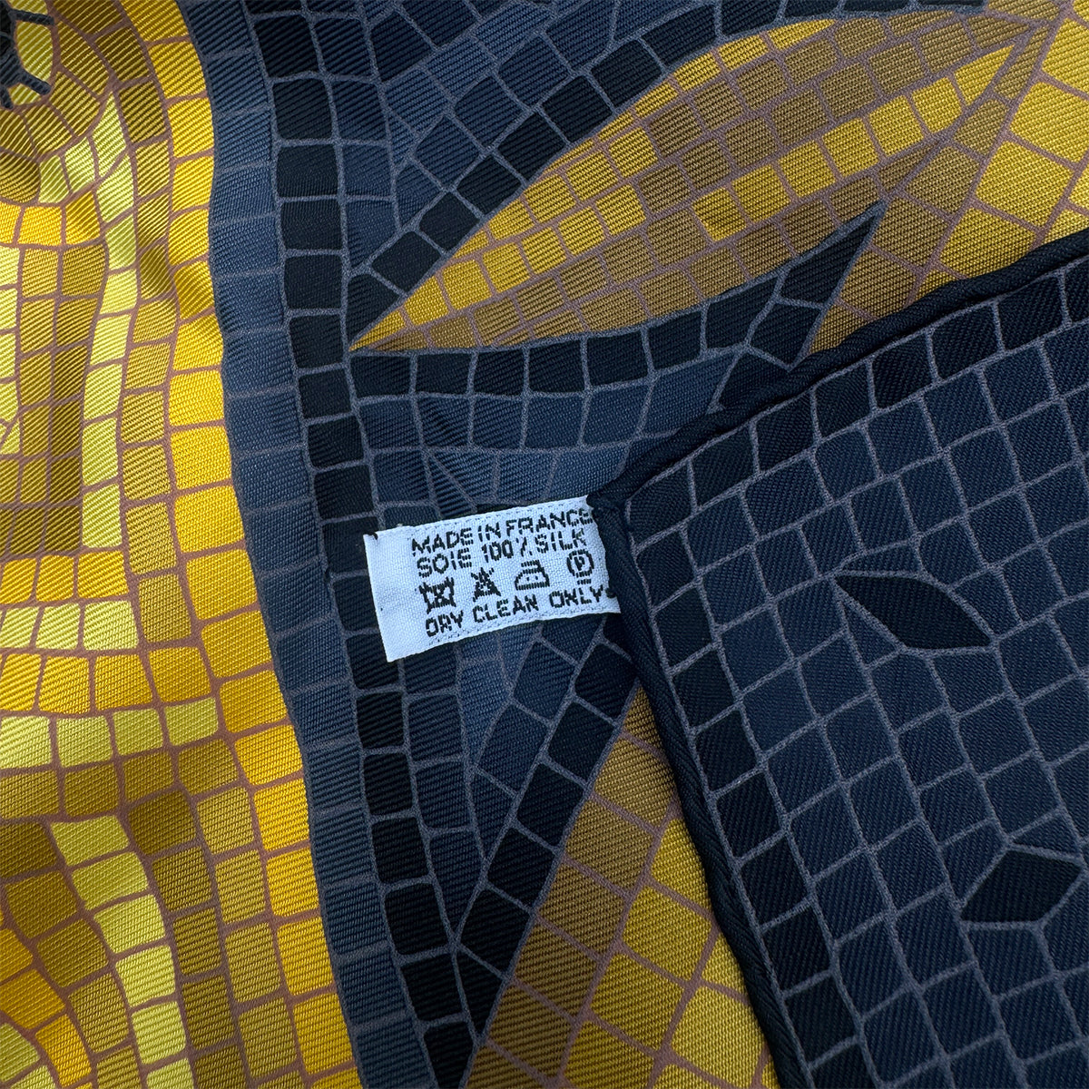 HERMES CARRE 90 CAVE FELEM SCARF SILK BLACK YELLOW 90274459