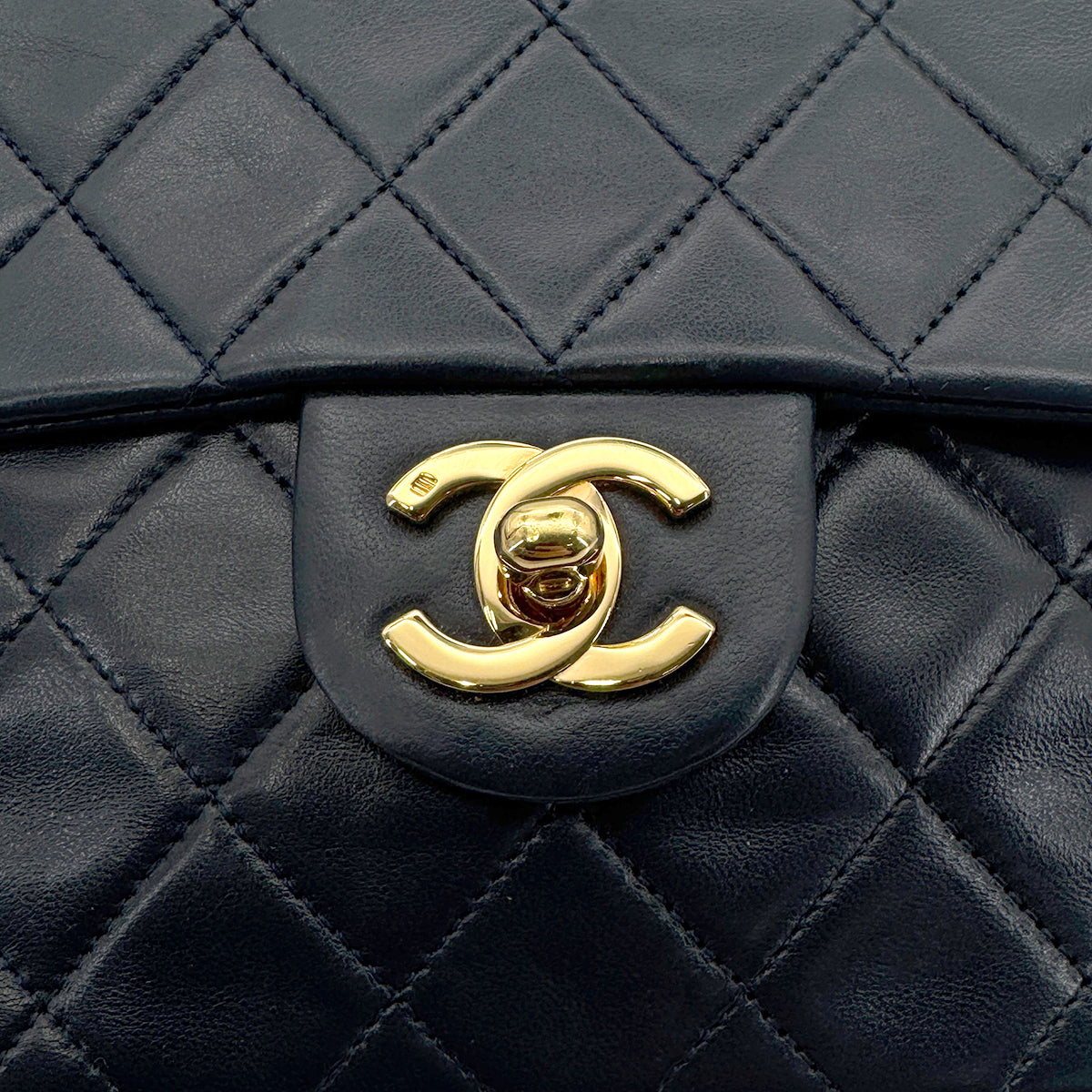 CHANEL VINTAGE MINI SQUARE 17 CHAIN SHOULDER BAG NAVY LAMB SKIN 90275025
