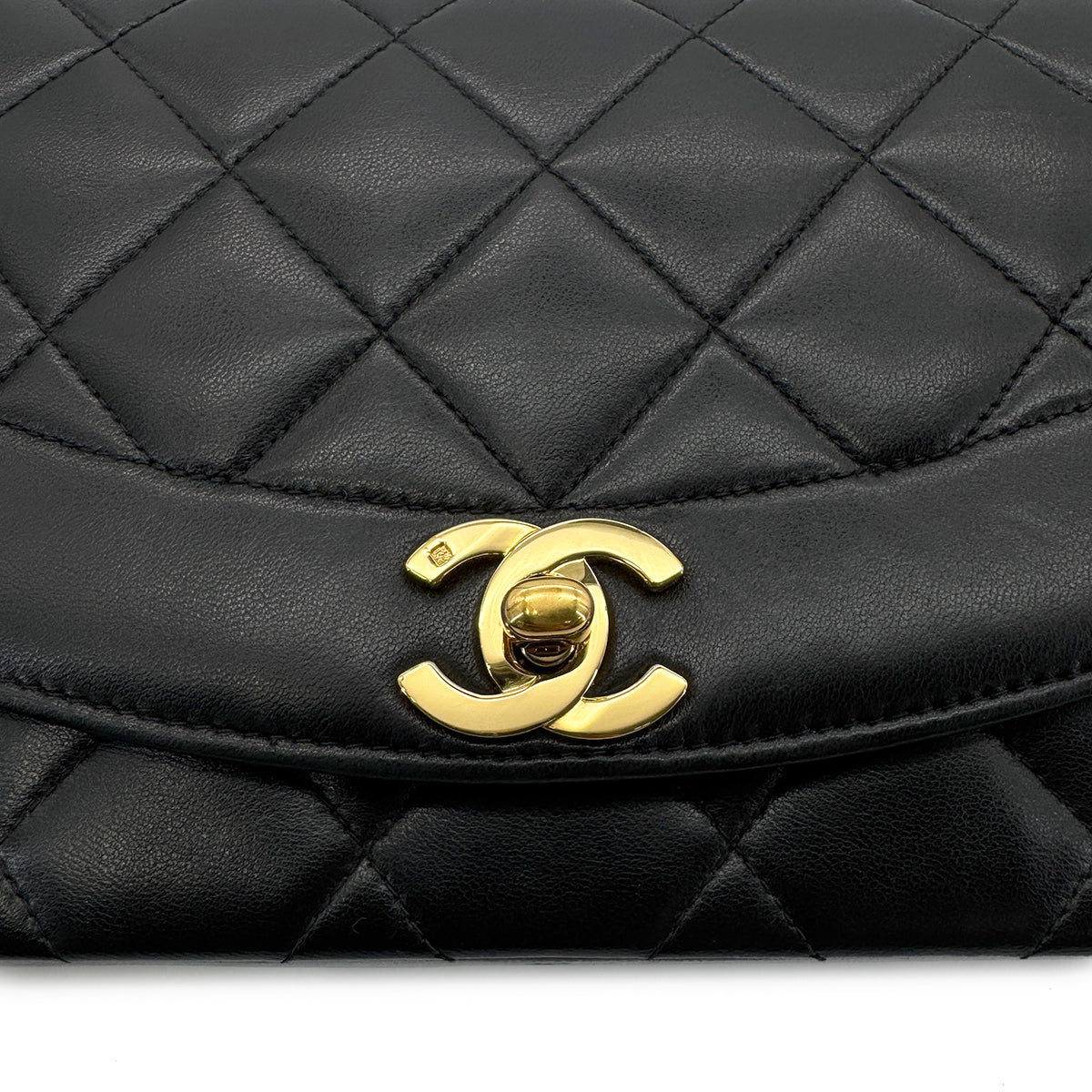 CHANEL VINTAGE DIANA SMALL CHAIN SHOULDER BAG BLACK LAMB SKIN 90279736