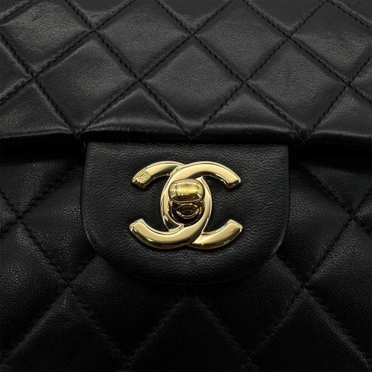 CHANEL VINTAGE CLASSIC FLAP SMALL CHAIN SHOULDER BAG BLACK LAMB SKIN 90282273