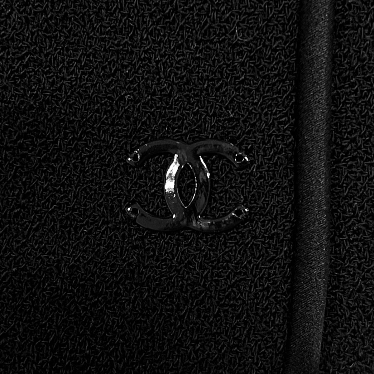 CHANEL COCO BUTTON JACKET BLACK WOOL 46 02A RTW 90287078 - PURPOSE