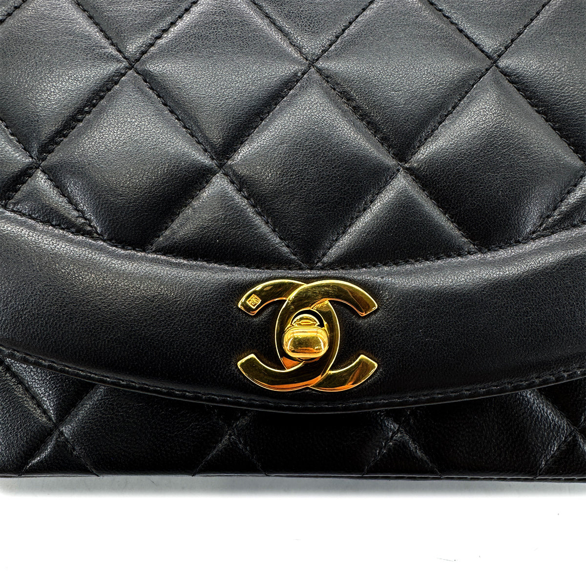 CHANEL VINTAGE DIANA SMALL CHAIN SHOULDER BAG BLACK LAMB SKIN 90292751