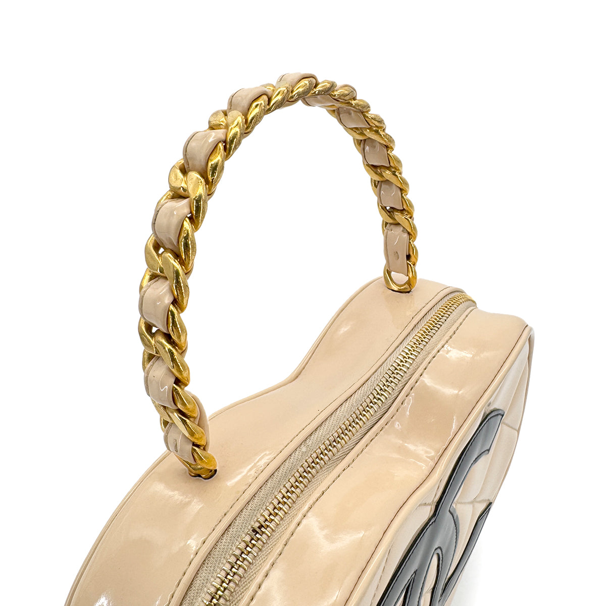 CHANEL VINTAGE MATELASSE HEART VANITY HAND BAG BEIGE BLACK ENAMEL 90297257
