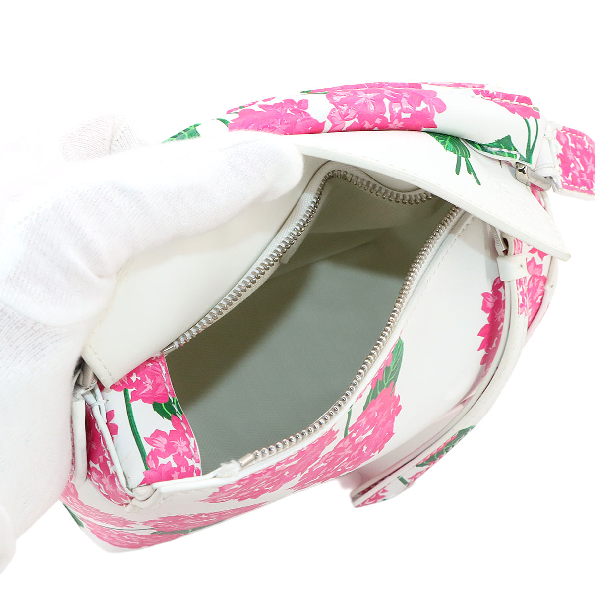 LOEWE Puzzle Bag Mini 2-way hand/shoulder bag in white leather with pink flowers and silver hardware. Item number 90297500