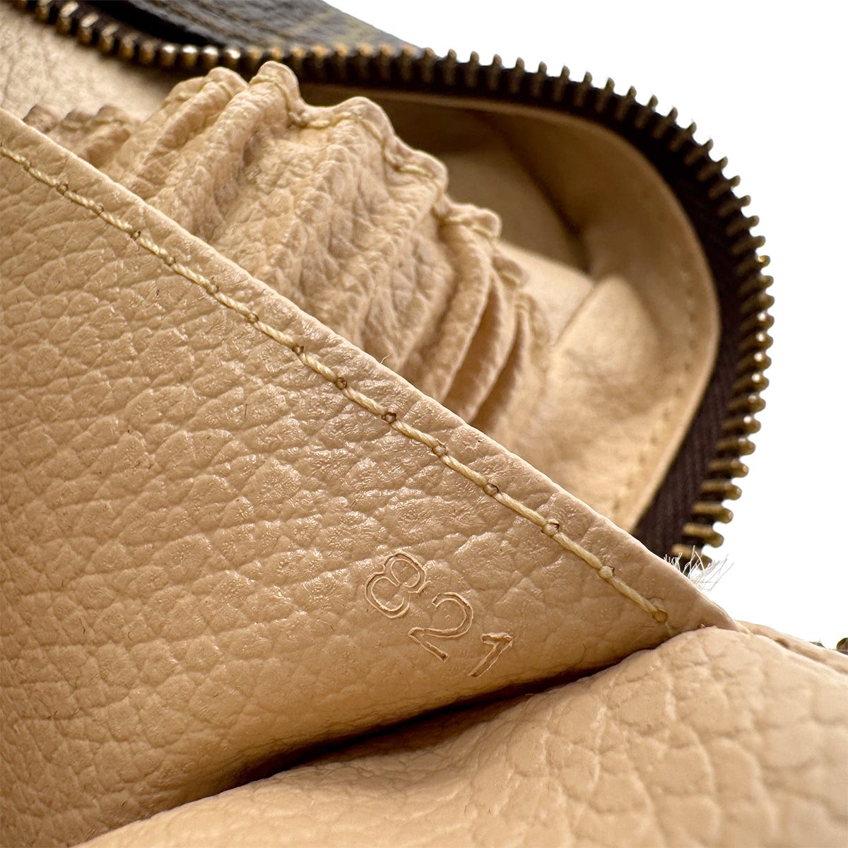 MONOGRAM TROUSSE TOILETTE 18 CLUTCH BAG BROWN M47526 90298700