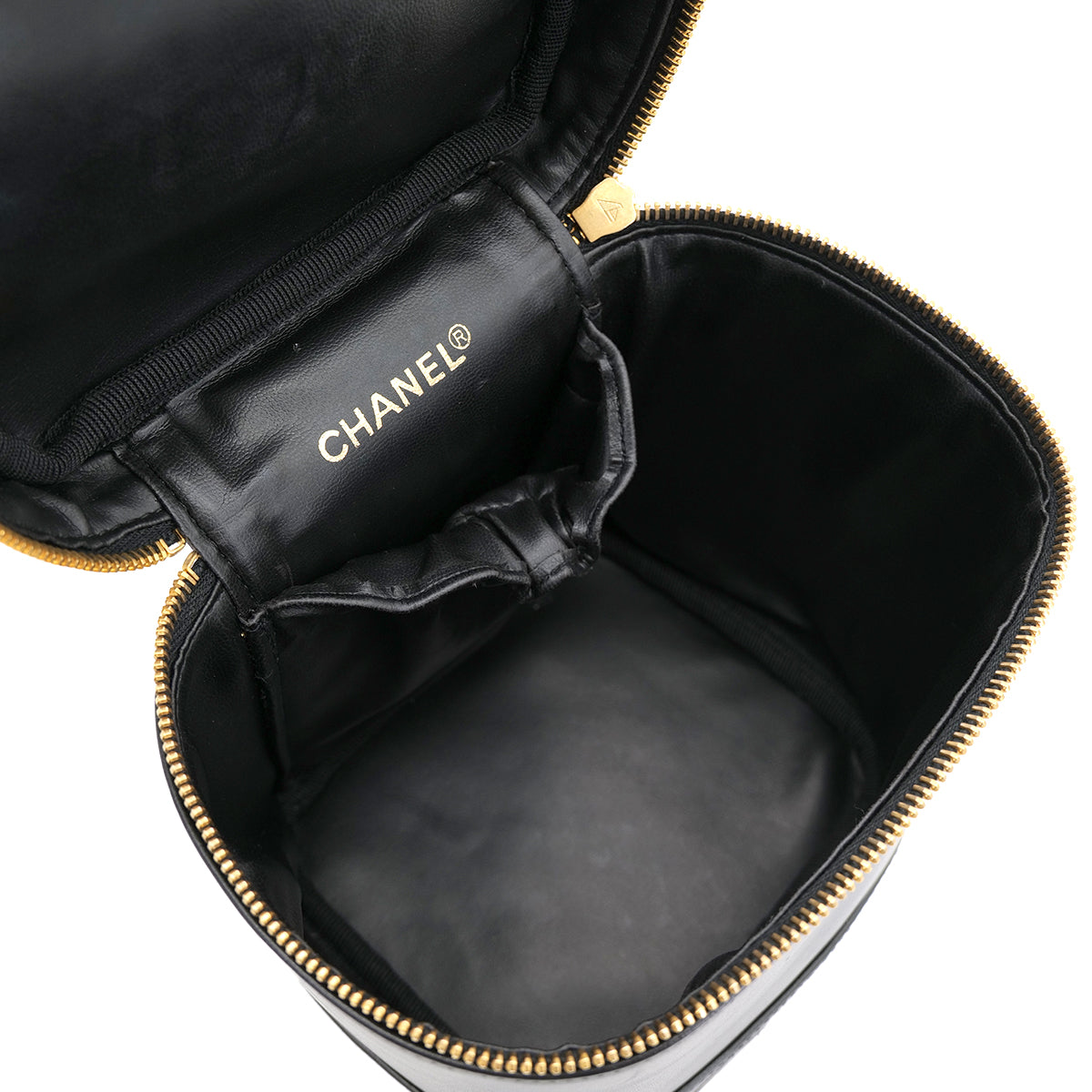 CHANEL VINTAGE VANITY HAND BAG BLACK LEATHER 90304030