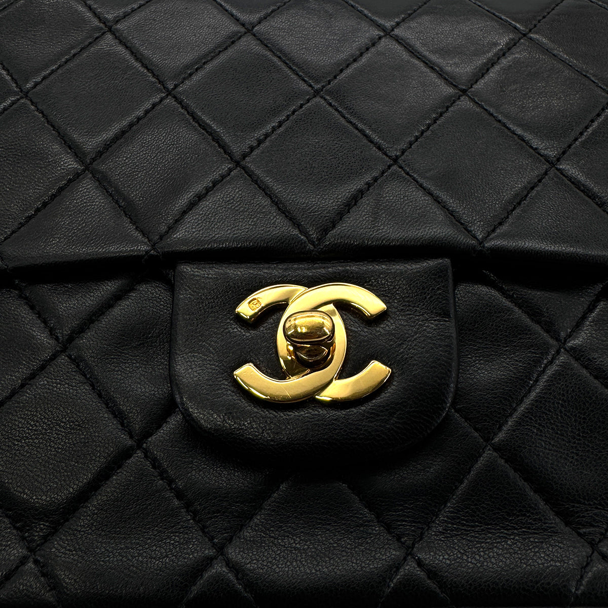 CHANEL VINTAGE CLASSIC FLAP MEDIUM CHAIN SHOULDER BAG BLACK LAMB SKIN 90305464
