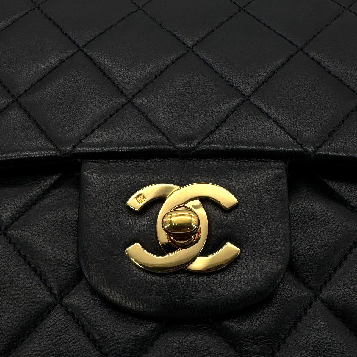 CHANEL VINTAGE CLASSIC FLAP MEDIUM CHAIN SHOULDER BAG BLACK LAMB SKIN 90306557 - PURPOSE