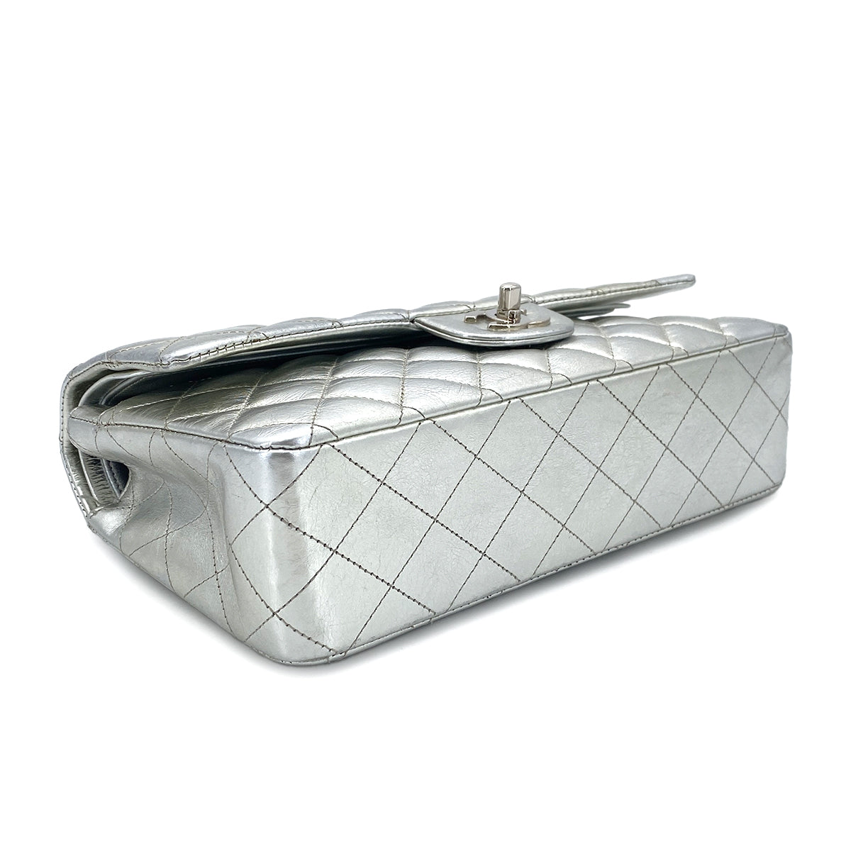 CHANEL VINTAGE MATELASSE CHAIN SHOULDER BAG SILVER LEATHER 90307026