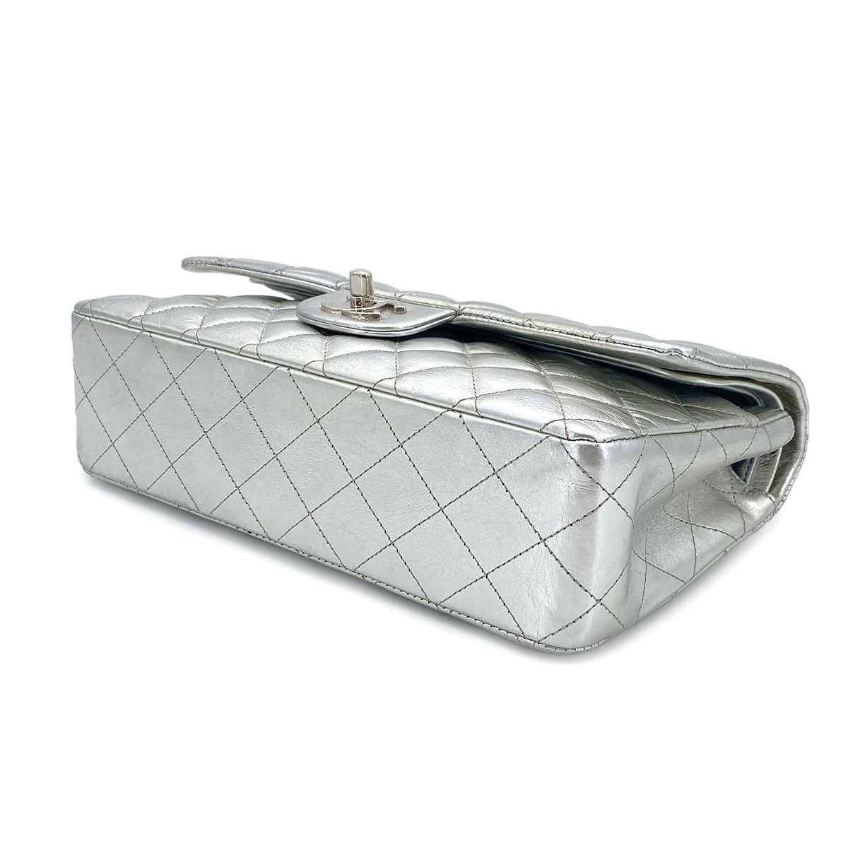 CHANEL VINTAGE MATELASSE CHAIN SHOULDER BAG SILVER LEATHER 90307026