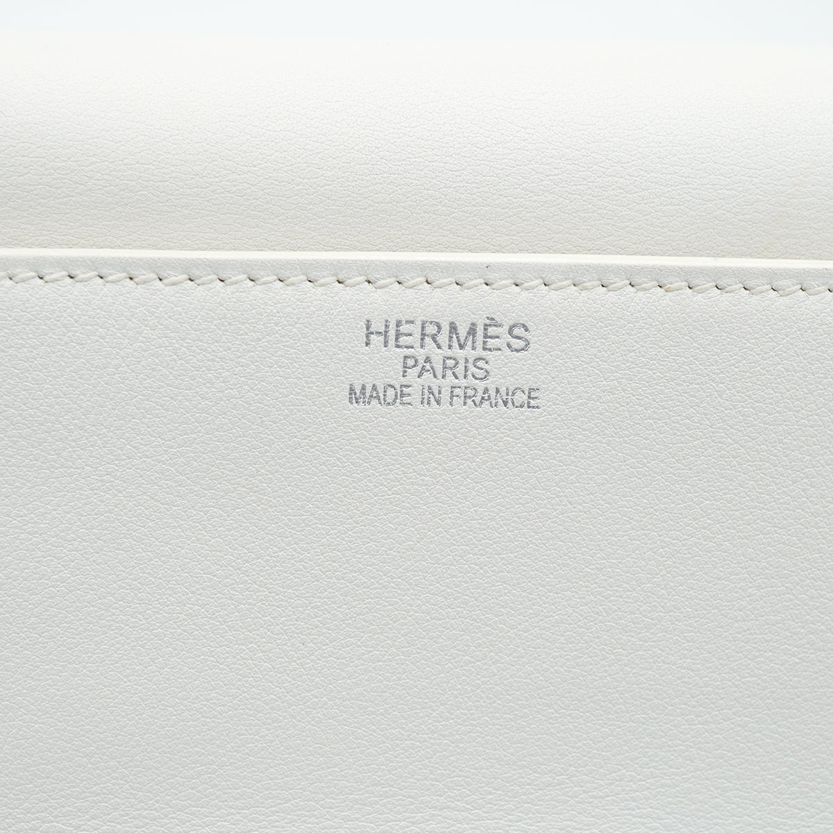 HERMES KELLY FLAT 35 WHITE VEAU SWIFT HAND SHOULDER BAG 2007 SQUARE K STAMP PALLADIUM HARDWARE 90345061