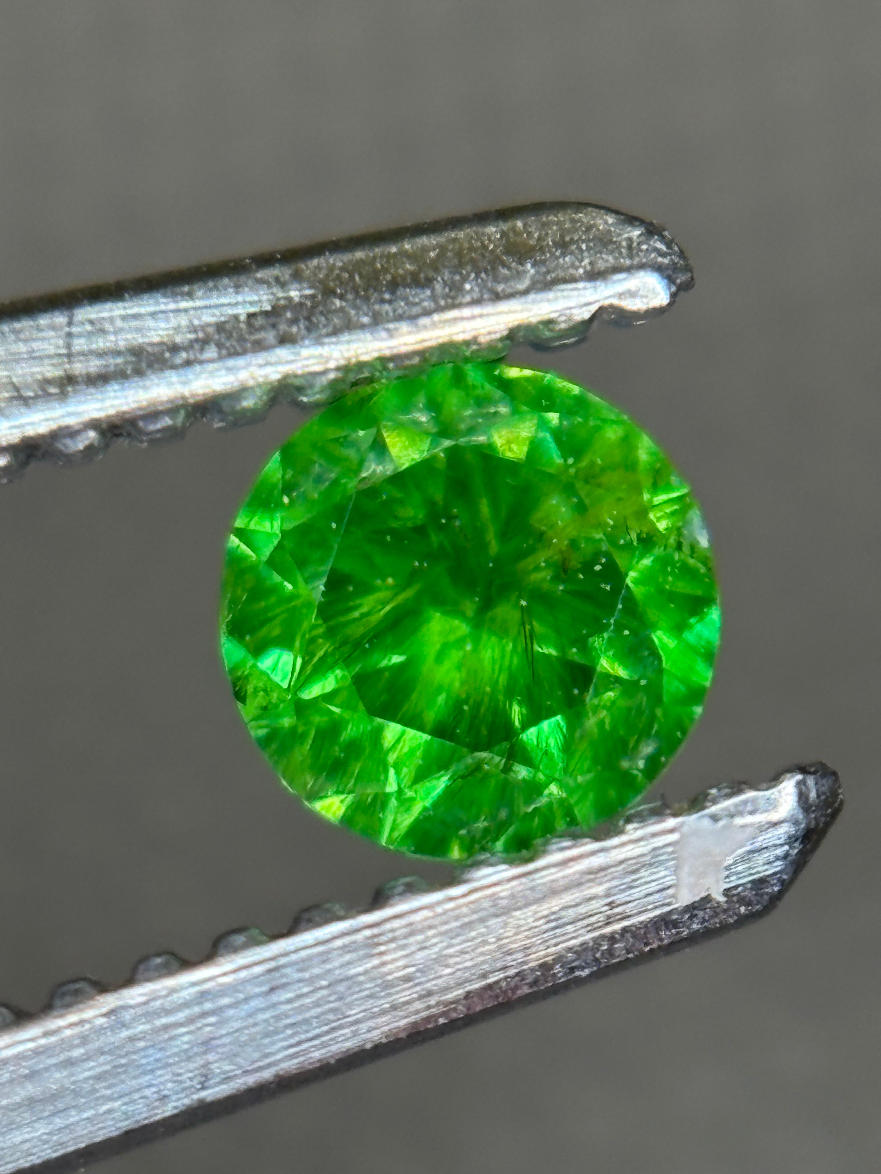 0.22ct Russian Demantoid Bobrovka (2) DXBCS4864