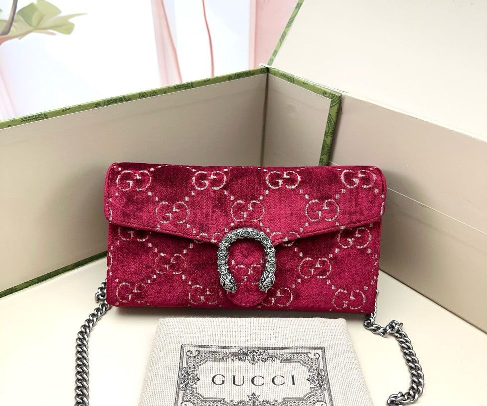 Gucci Fuchsia Velvet GG Crystal Dionysus Shoulder Bag 12931642