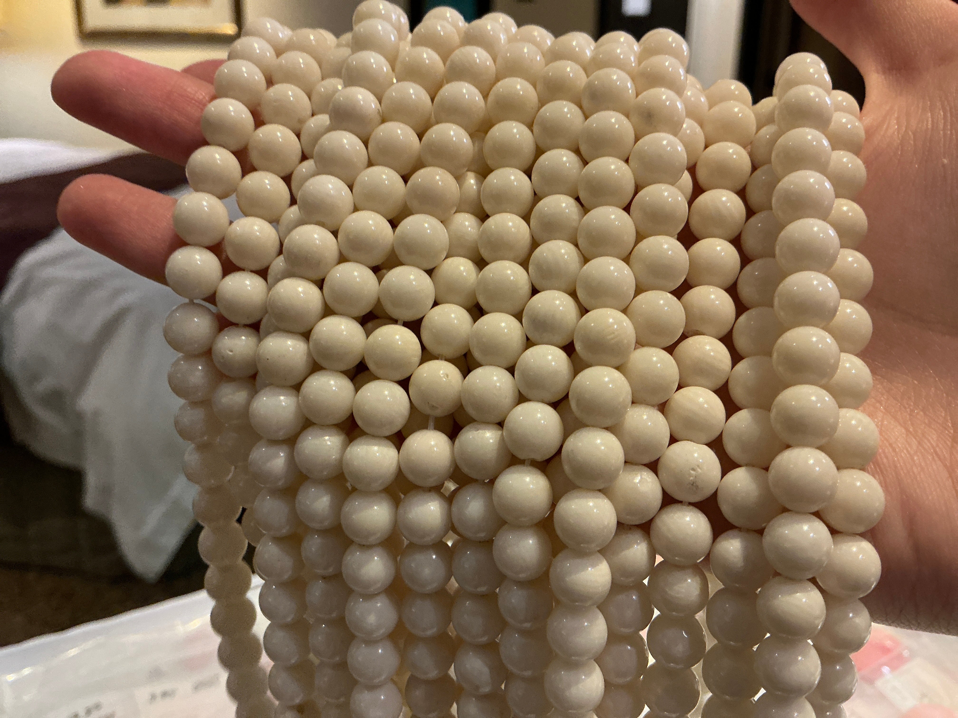 Natural White Coral 8mm 16" #19 THAIC0394