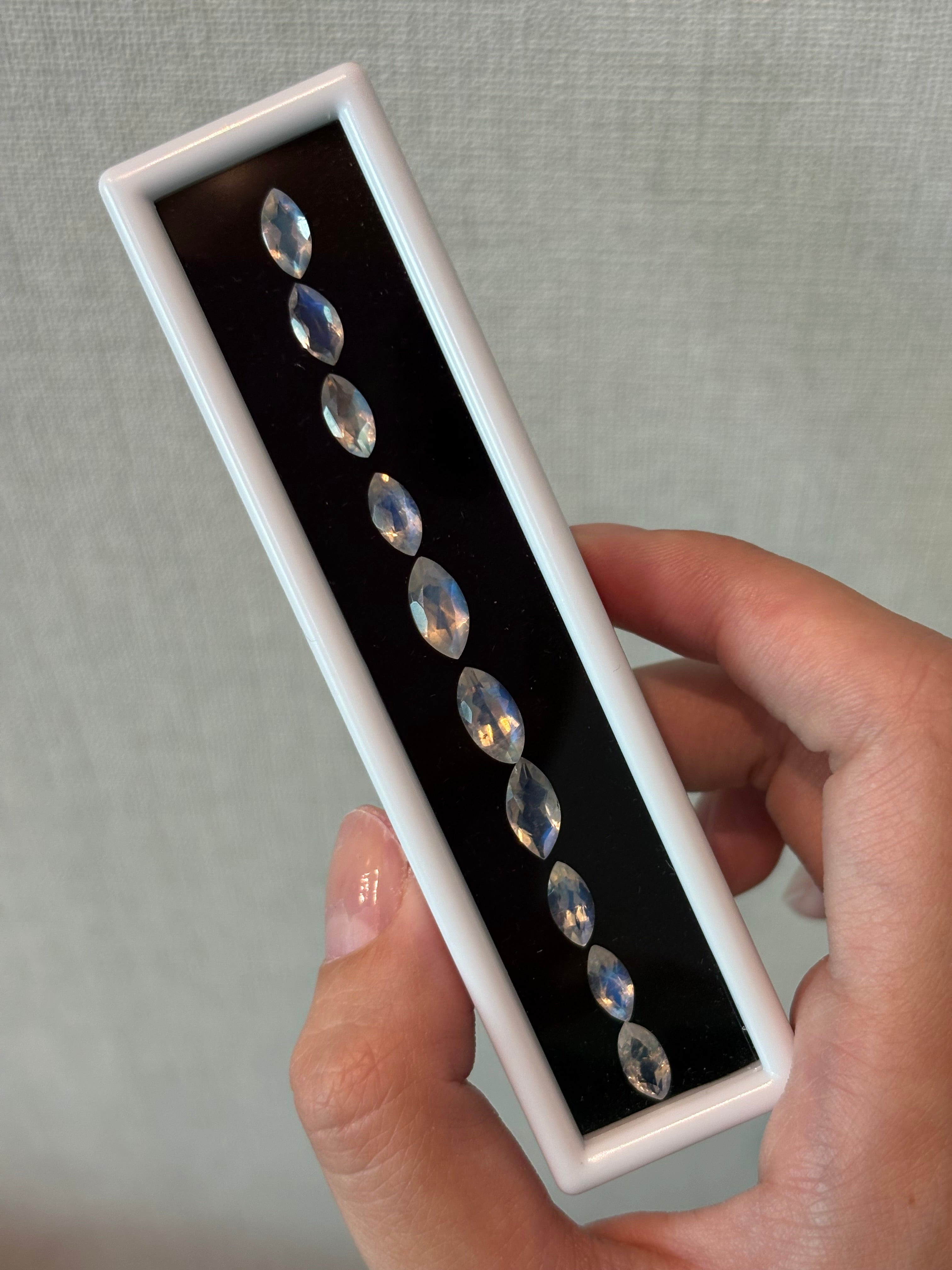 7.00ct Rainbow Moonstone Marquise Mix Set (10 pcs) THAIC0176