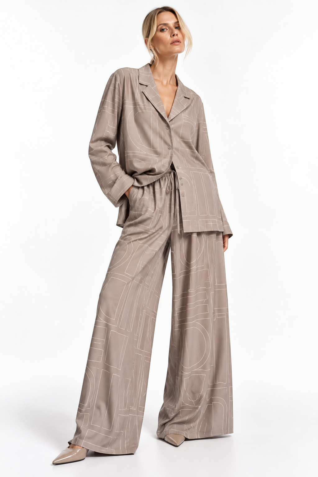 TWO-PIECE CO-ORD SET زوج “GEO LUX”