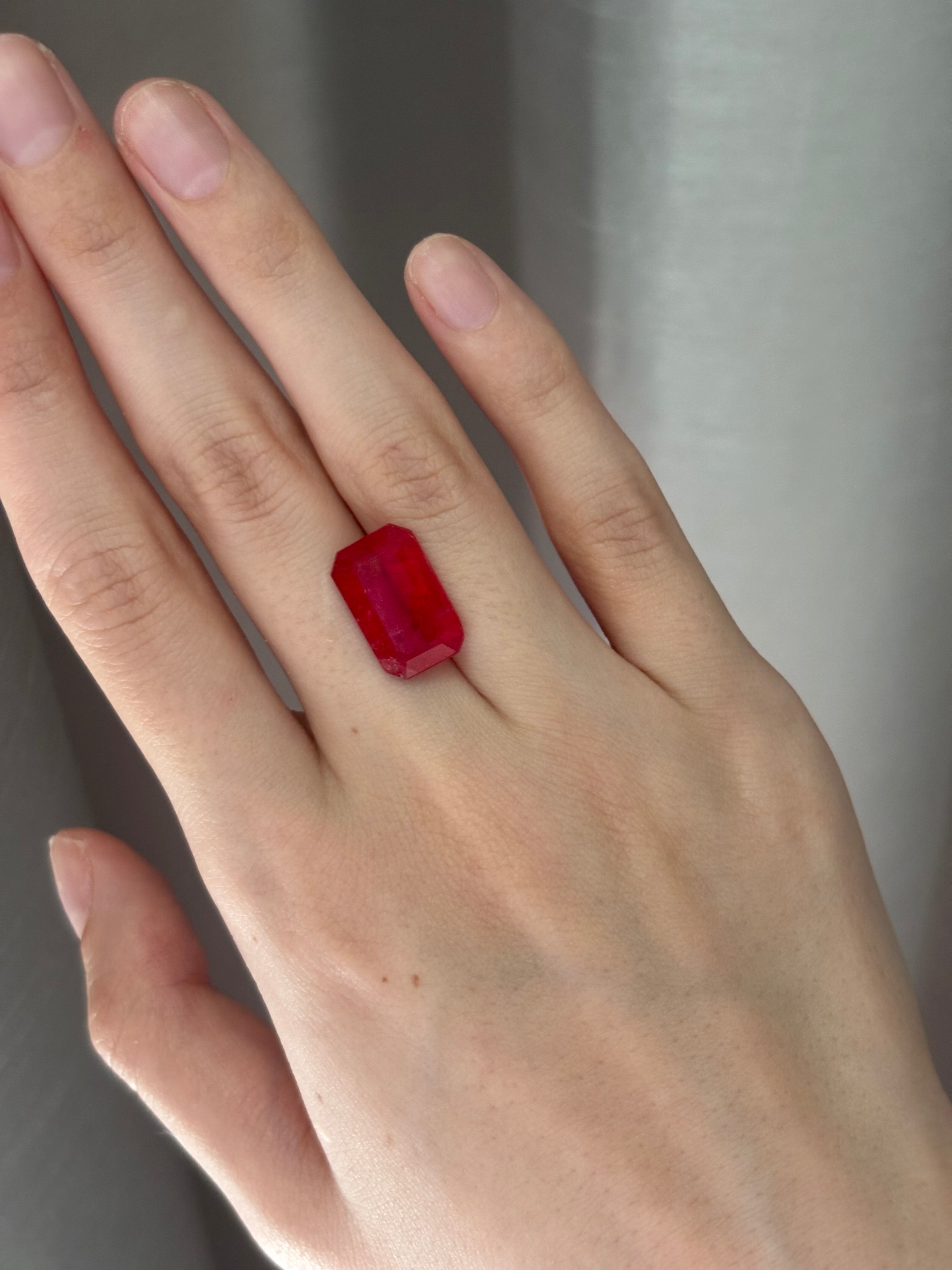 7.95ct Gem Quality Rhodonite DXBCS4961