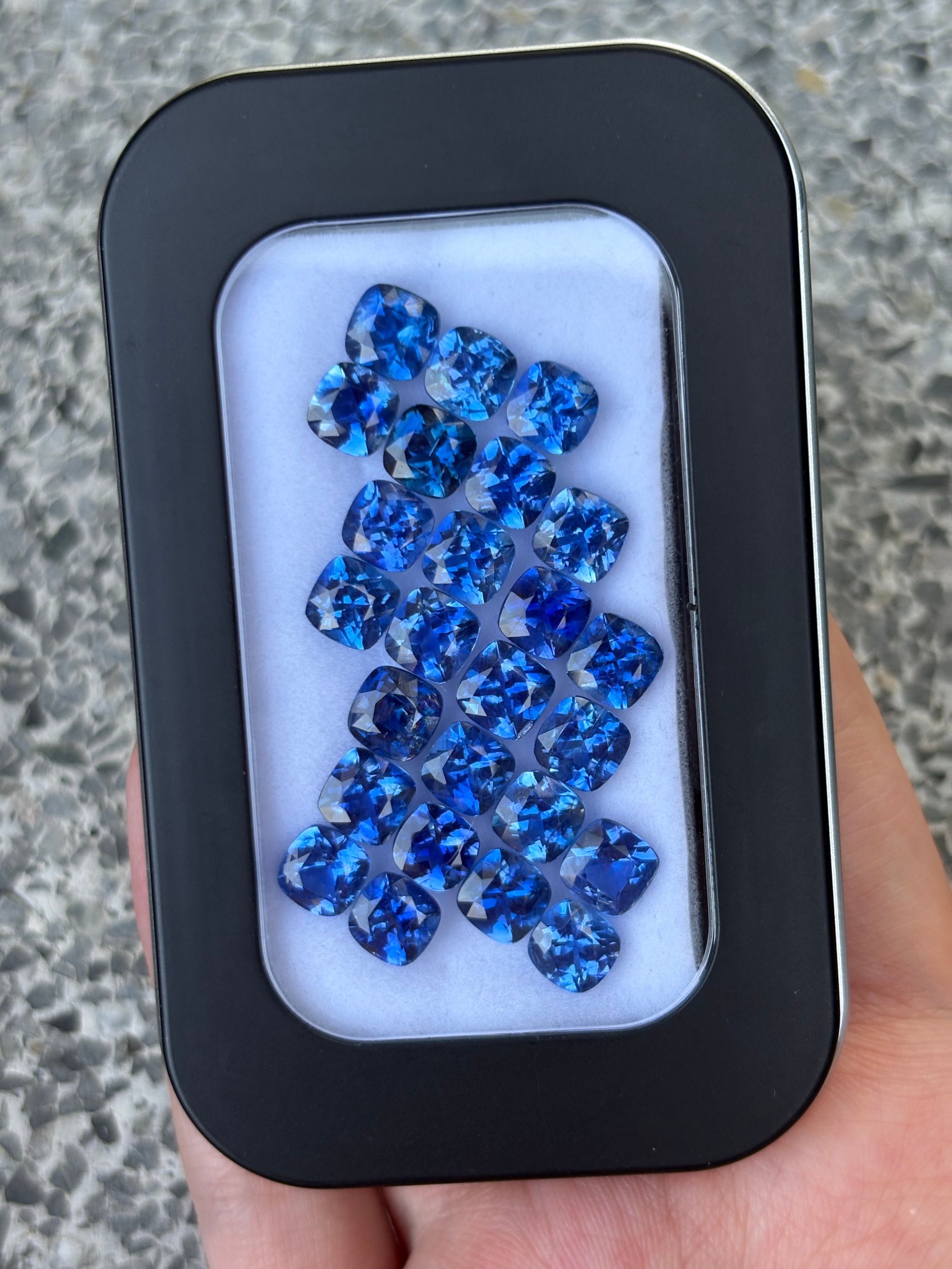 27.69ct Kyanite Cushion Set (6mm, 25 pcs) DXBCS3881