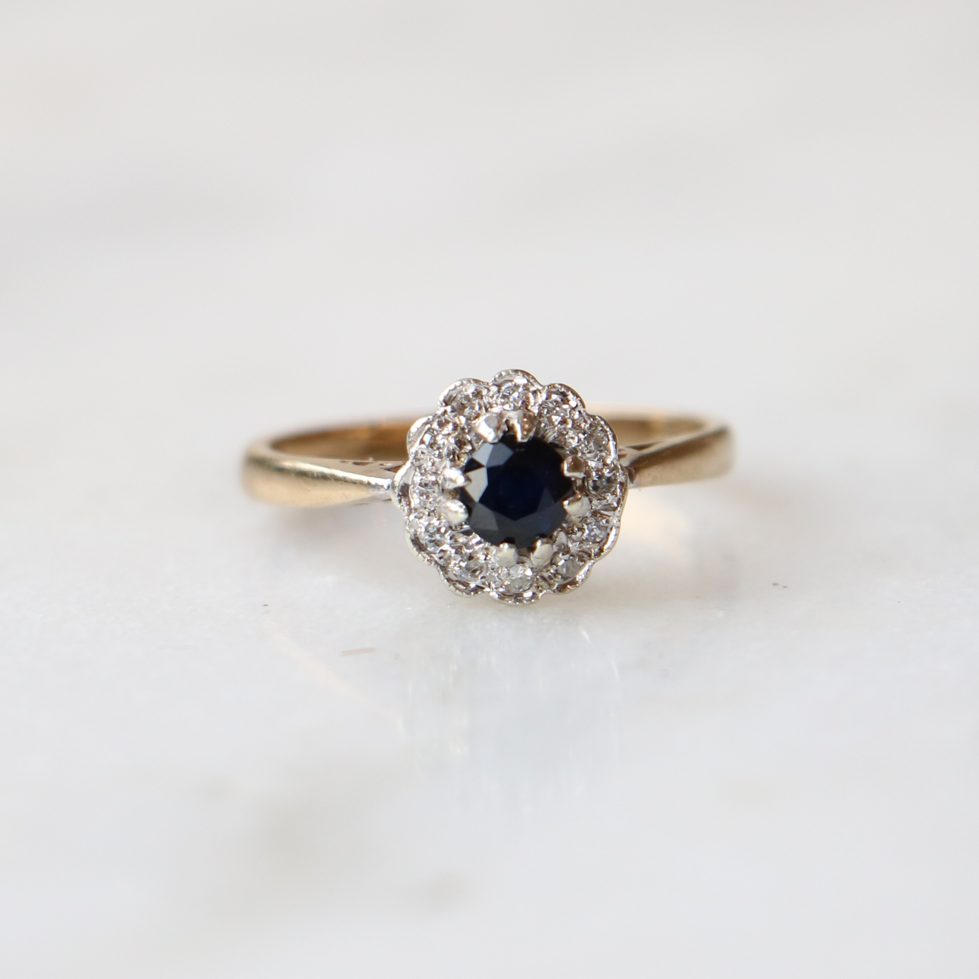 9ct Gold Sapphire and Diamond Daisy Ring