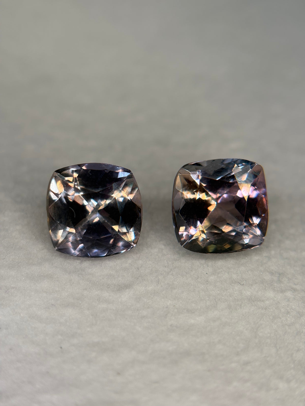 2.90ct Mermaid Tanzanite No Heat PAIR THAIC1343