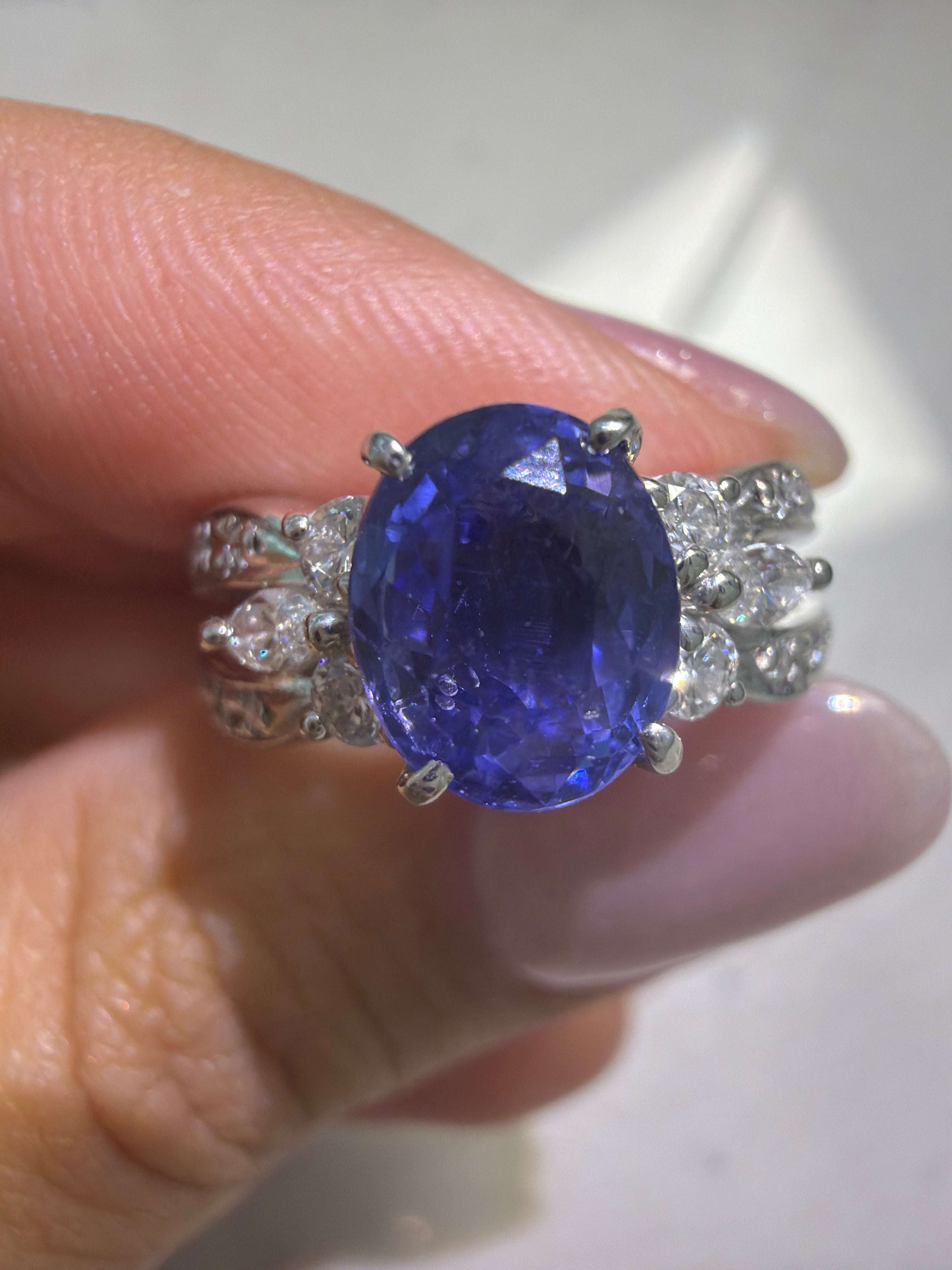 NH Sri Lanka GIA Sapphire Ring in PT900 / S2.49ct / D0.37ct 4740 JJC0632