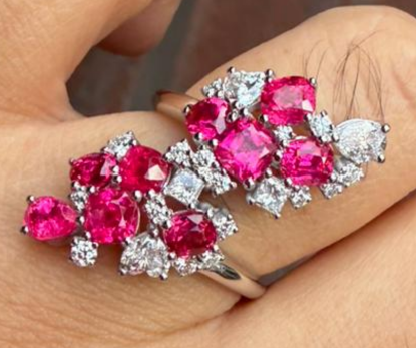 3.08ct Jedi Spinel Ring with natural diamonds in 18K gold SKH1101