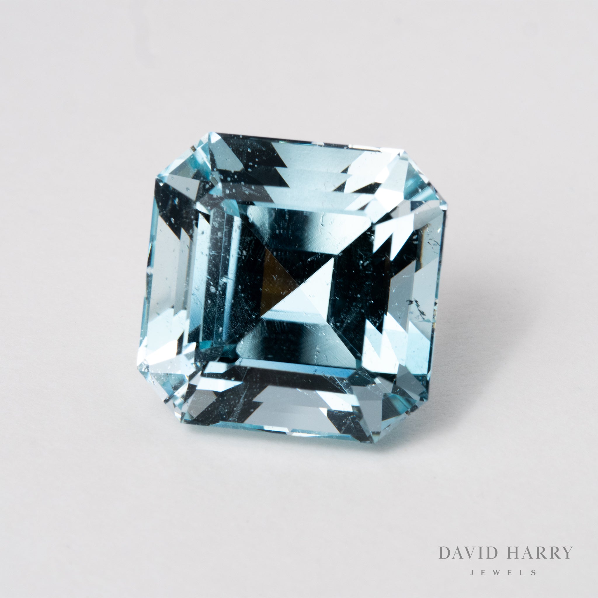 35.80cts No Heat Kashmir Aquamarine