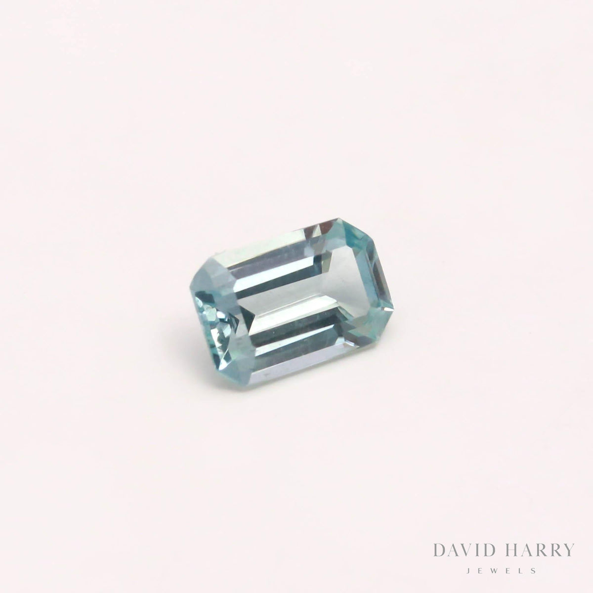 1.38ct Blue Aquamarine