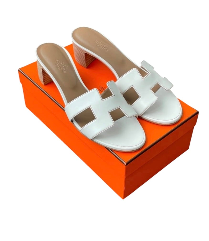 Hermes Oasis Sandals White sz 39.5 SYCYA132