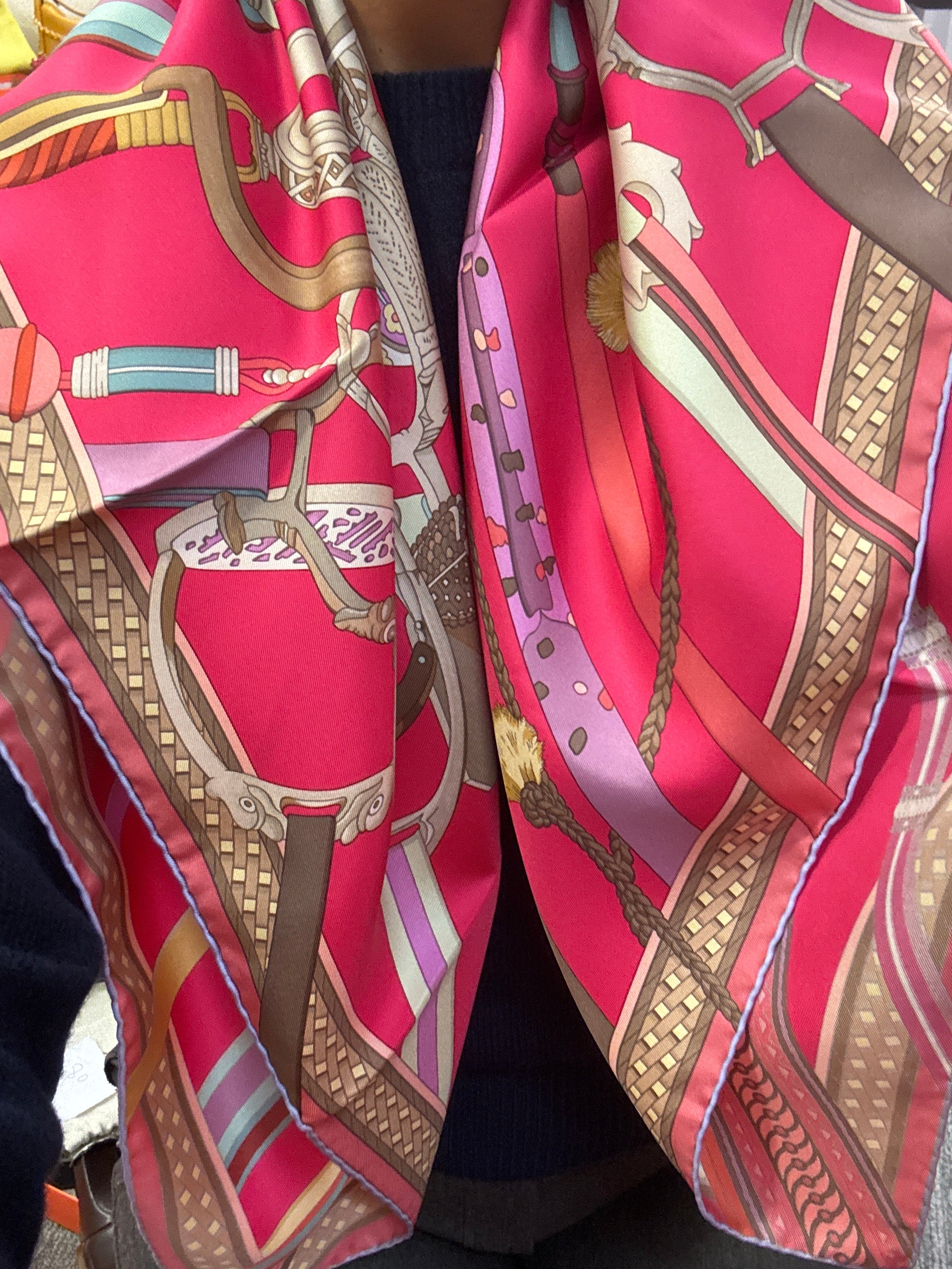 Hermès Silk 90-8 – hot pink ALC3489