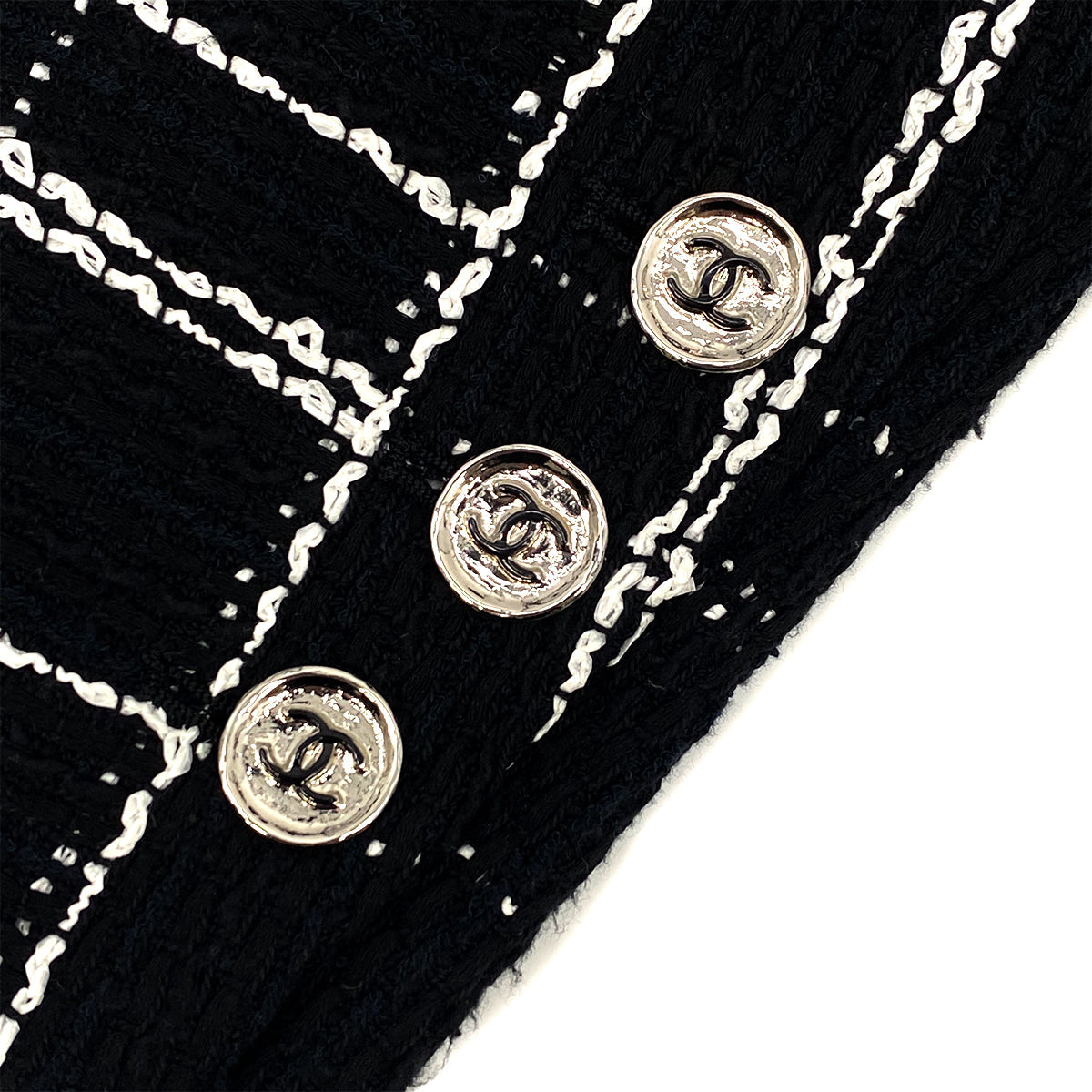 CHANEL COCO BUTTON CHECK PATTERN TWEED LONG COAT BLACK WHITE COTTON 38 P75 RTW 90319633
