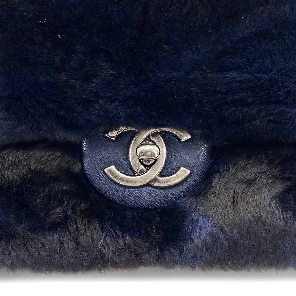 CHANEL FUR CHAIN SHOULDER BAG BLUE LAMB SKIN SILVER HARDWARE 90322023