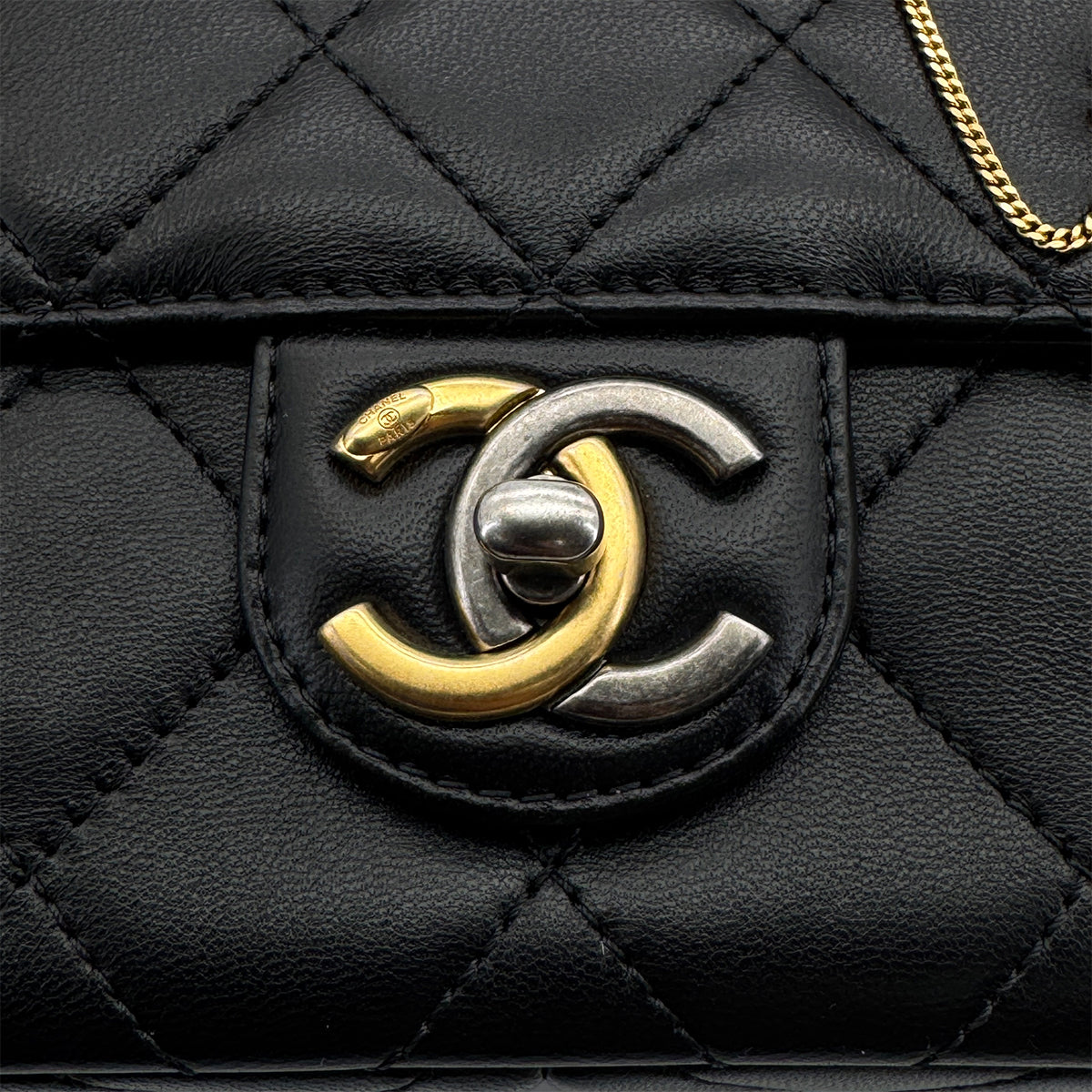 CHANEL MATELASSE COCO CLIPS CHAIN SHOULDER BAG RHINESTONE FAUX PEARL BLACK LAMB SKIN GOLD HARDWARE 90324131