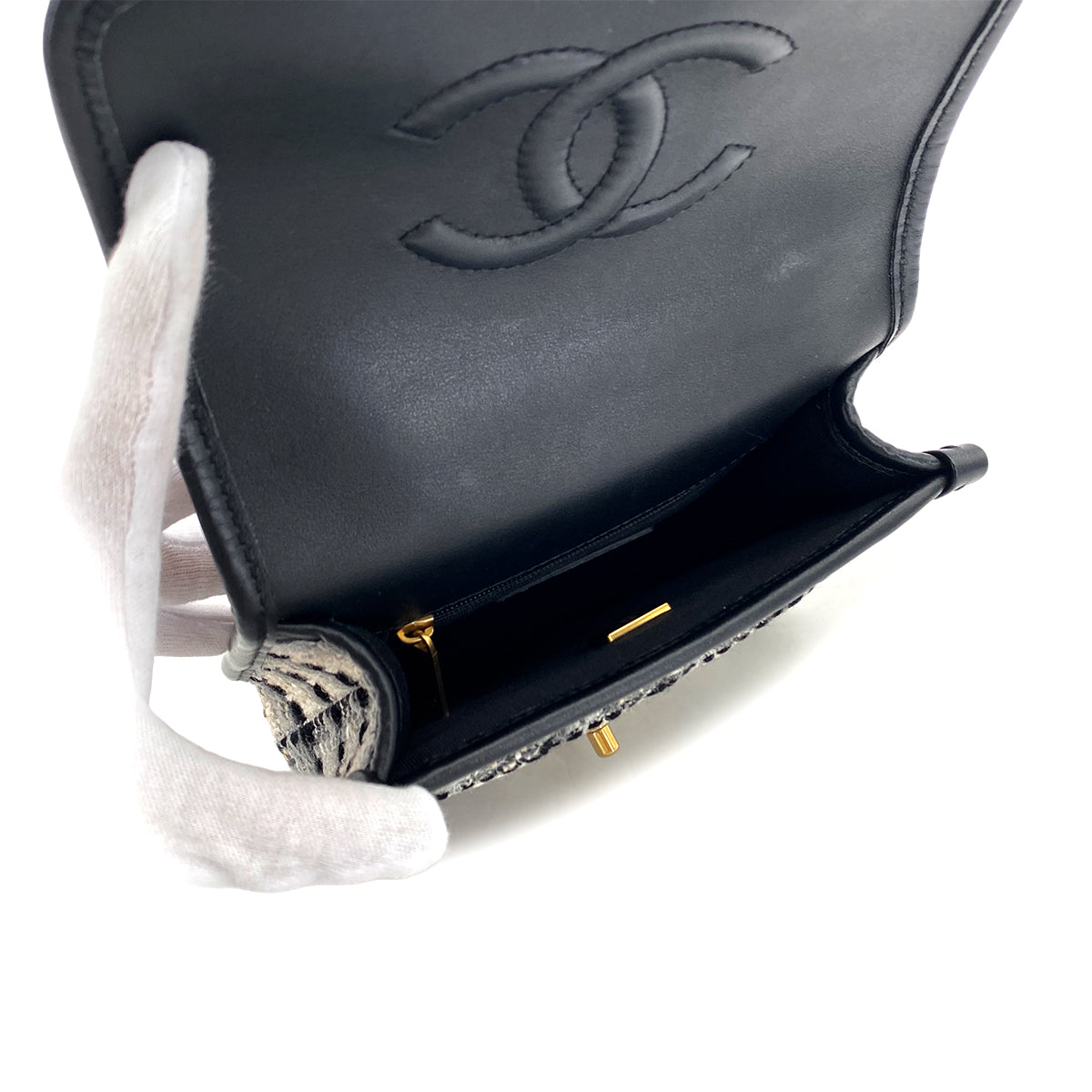 CHANEL MATELASSE TWEED CHAIN HAND SHOULDER BAG BEIGE BLACK GOLD HARDWARE 90324760