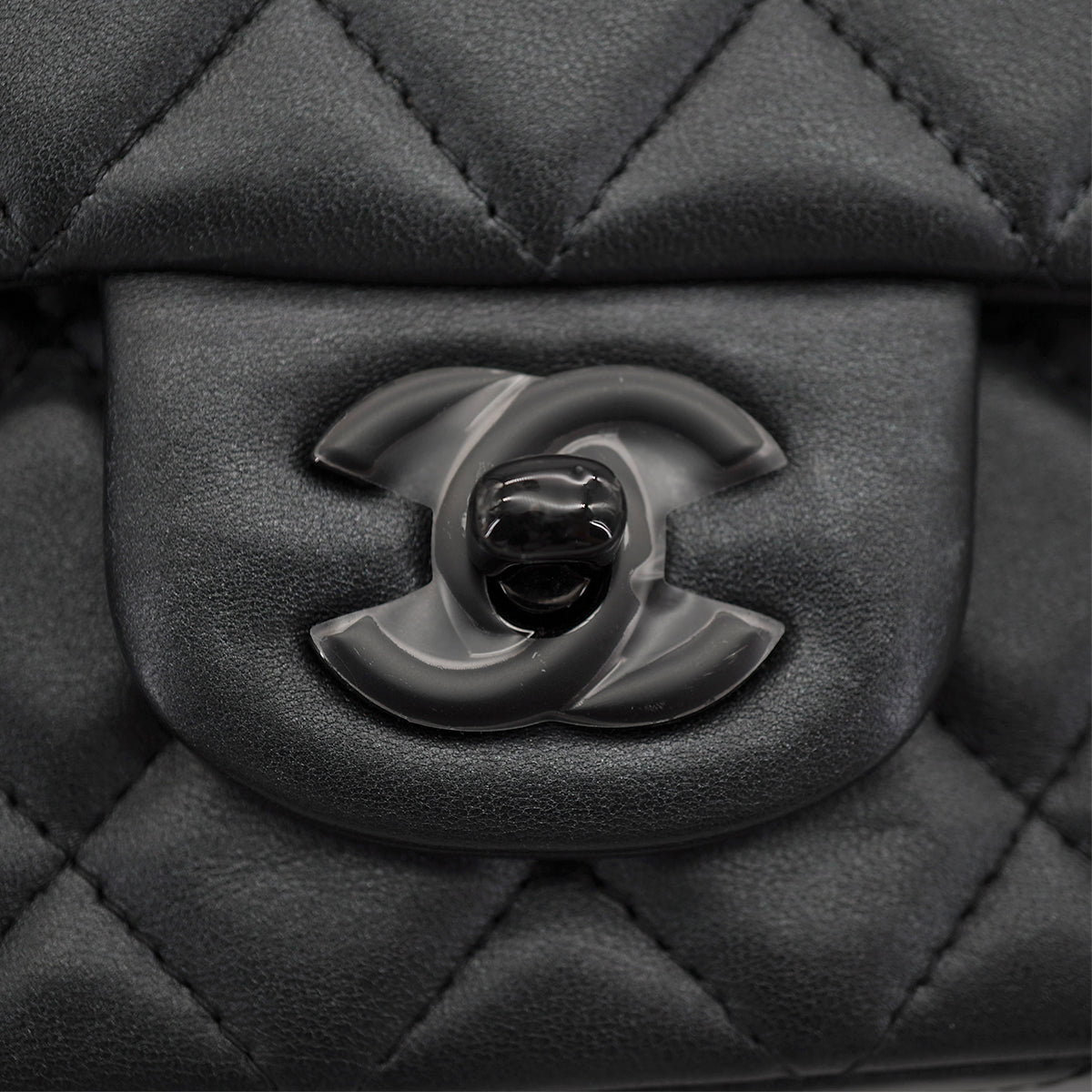 CHANEL MINI MATELASSE 20 CHAIN SHOULDER BAG GRAY LEATHER BLACK HARDWARE 90330944