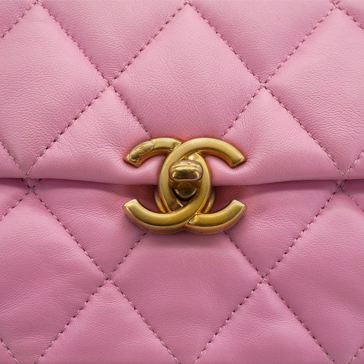 CHANEL MATELASSE CHAIN SHOULDER BAG PINK LAMB SKIN GOLD HARDWARE 90334166